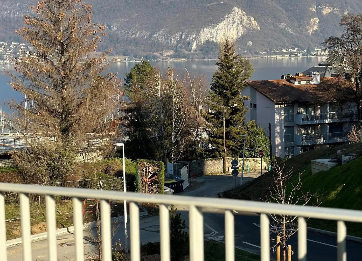 Lac Arte Postale Annecy Appartement